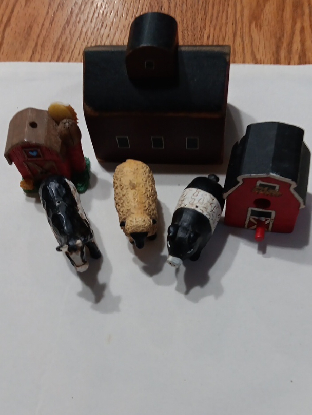 Wooden Red & Black Barn with Mini Farm Animal Figurines